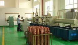 Presser for molding of arc-extinguishing-chamber of SF6 Circuit Breaker